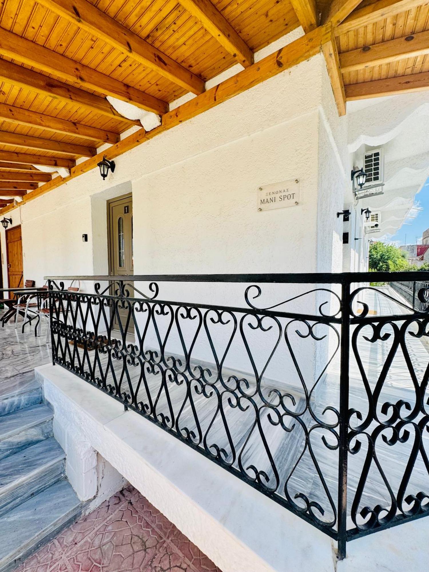Hotel Mani Spot Areopoli Zewnętrze zdjęcie